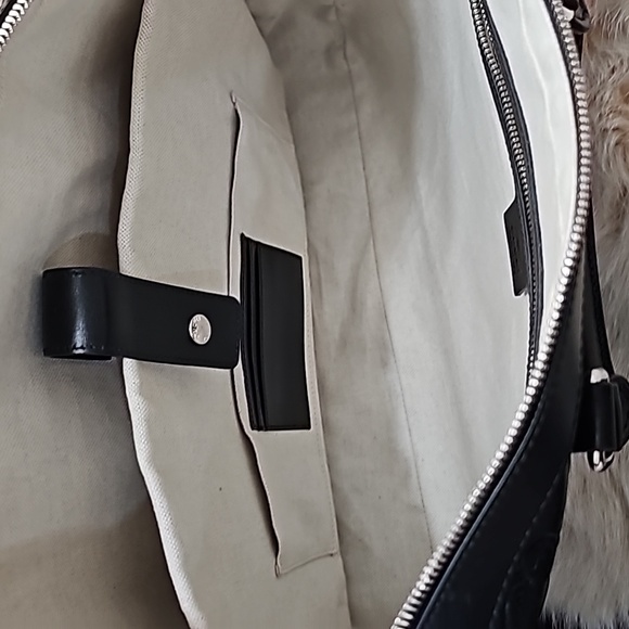 Like New GUCCI GG Embossed Briefcase Laptop - Picture 9 of 16